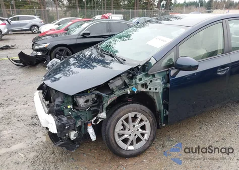 2017 Toyota Prius V Two из США, поврежденный, VIN JTDZN3EU5HJ059377